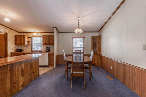 727 E Middle St, Williamston, MI 48895 photo 11