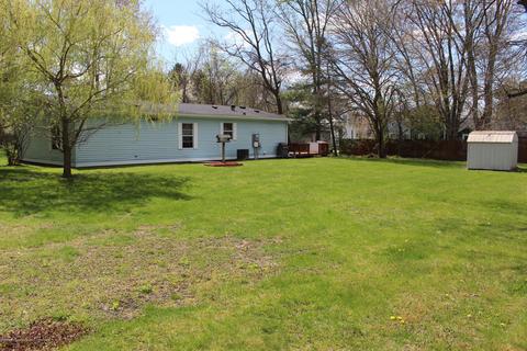 727 E Middle St, Williamston, MI 48895 photo 7