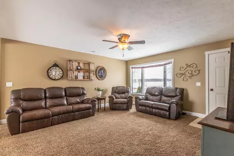 5870 W Chadwick Rd, Dewitt, MI 48820 photo 5