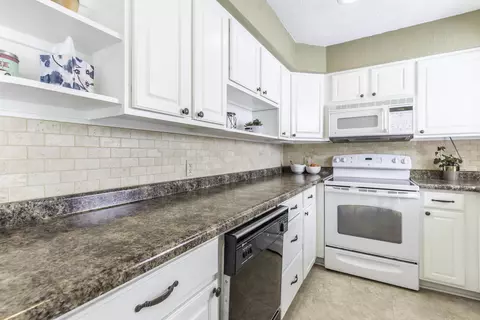 5870 W Chadwick Rd, Dewitt, MI 48820 photo 12