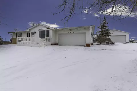5870 W Chadwick Rd, Dewitt, MI 48820 photo 1