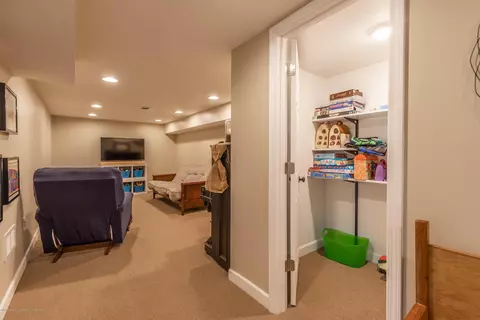 5870 W Chadwick Rd, Dewitt, MI 48820 photo 21