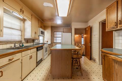 101 E Gier St, Lansing, MI 48906 photo 6