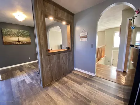 409 Jade Dr, Lansing, MI 48917 photo 6