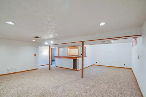 2121 Dillingham Ave, Lansing, MI 48906 photo 18