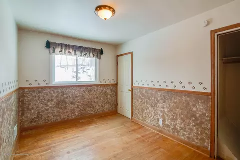 2121 Dillingham Ave, Lansing, MI 48906 photo 10