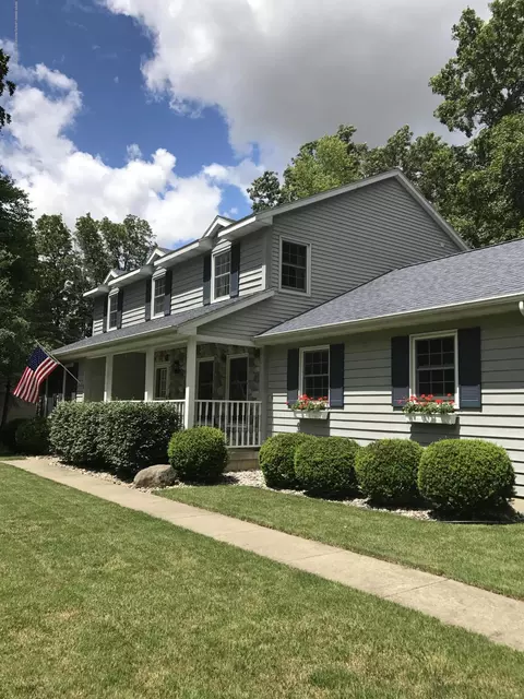 6376 Pleasant River Dr, Dimondale, MI 48821 photo 3