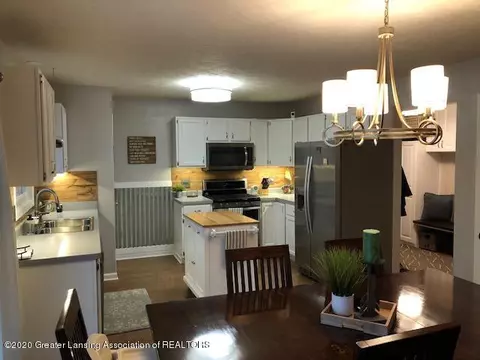 6376 Pleasant River Dr, Dimondale, MI 48821 photo 13