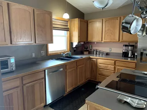 8773 Jacaranda Dr, Dimondale, MI 48821 photo 13