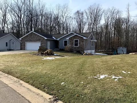 8773 Jacaranda Dr, Dimondale, MI 48821 photo 3