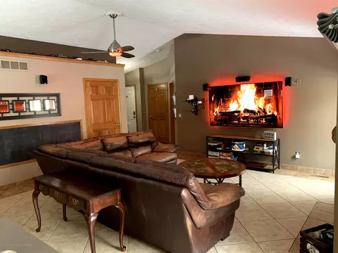 8773 Jacaranda Dr, Dimondale, MI 48821 photo 5