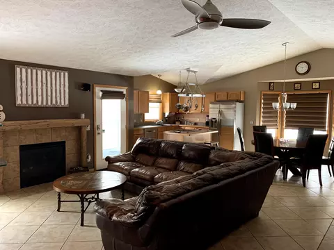 8773 Jacaranda Dr, Dimondale, MI 48821 photo 8