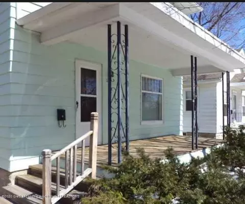 211 Black Ct, Lansing, MI 48906 photo 2