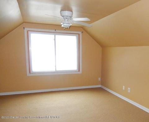 2237 E Libbie Dr, Lansing, MI 48917 photo 7