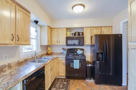 1925 Dean Ave, Holt, MI 48842 photo 7