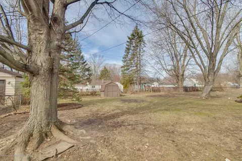 1925 Dean Ave, Holt, MI 48842 photo 23