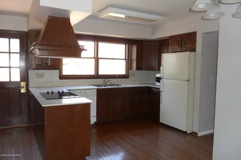 406 Roundtop, Lansing, MI 48917 photo 5