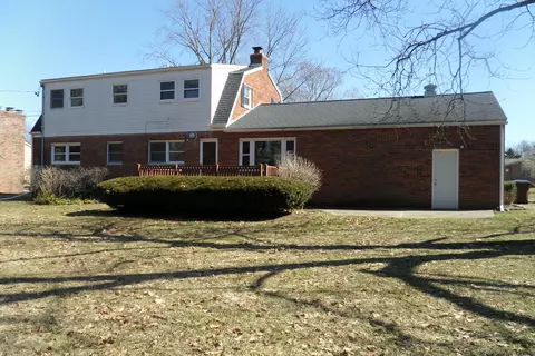 406 Roundtop, Lansing, MI 48917 photo 2