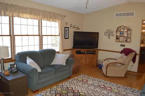 7021 E Howe Rd, Bath, MI 48808 photo 17