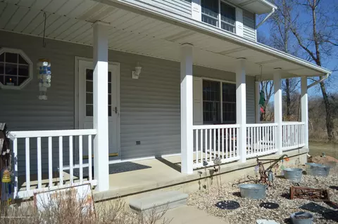 7021 E Howe Rd, Bath, MI 48808 photo 5