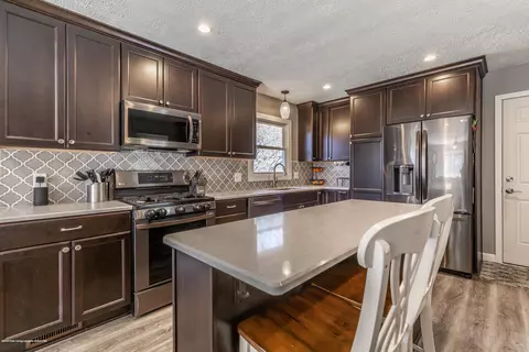 13346 Wood Rd, Bath, MI 48808 photo 5