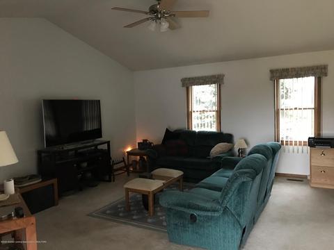 1253 Andre Ave, Charlotte, MI 48813 photo 12