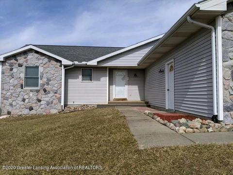1253 Andre Ave, Charlotte, MI 48813 photo 3