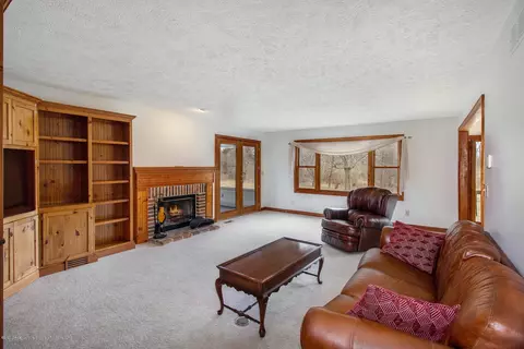 11601 Center Rd, Bath, MI 48808 photo 6