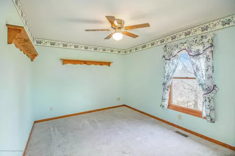 11601 Center Rd, Bath, MI 48808 photo 28