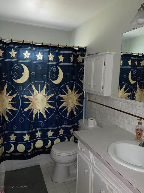 614 E Maple St, Mason, MI 48854 photo 9