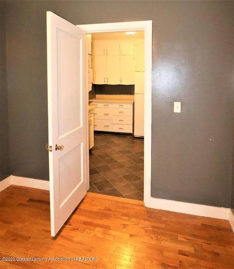 112 E Shaw St, Charlotte, MI 48813 photo 8