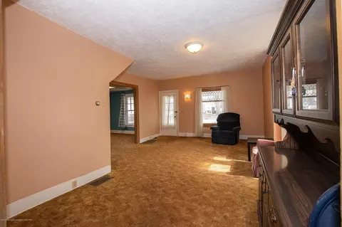 402 White St, Williamston, MI 48895 photo 4