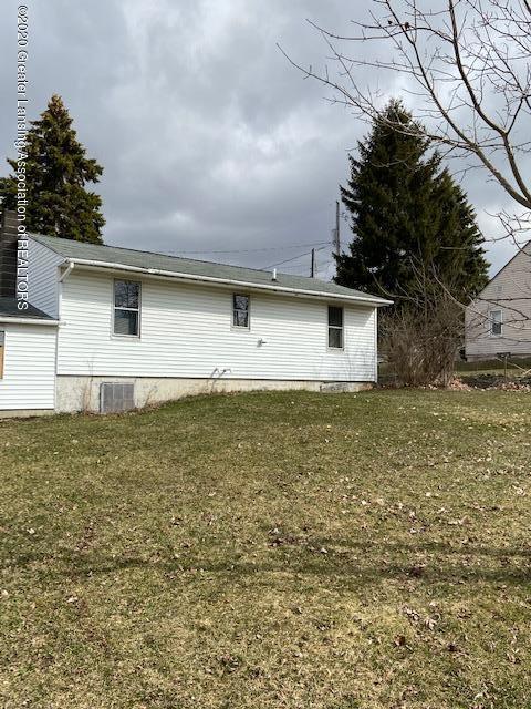 5682 Clark Rd, Bath, MI 48808 photo 4