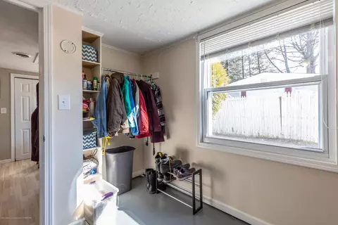 907 Pine St, Dewitt, MI 48820 photo 14
