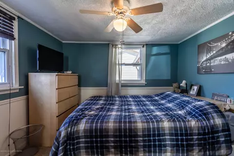 907 Pine St, Dewitt, MI 48820 photo 11