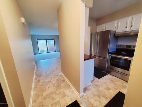 2028 Blue Lac Dr, Haslett, MI 48840 photo 2