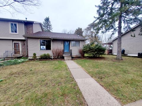 2028 Blue Lac Dr, Haslett, MI 48840 photo 1