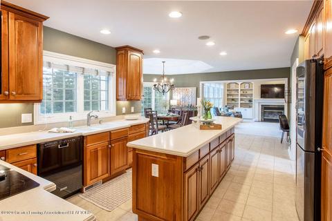 2030 Timberview Dr, Okemos, MI 48864 photo 25