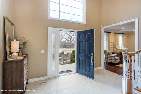 2030 Timberview Dr, Okemos, MI 48864 photo 4