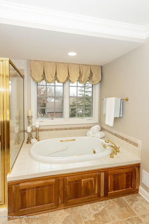 2030 Timberview Dr, Okemos, MI 48864 photo 39