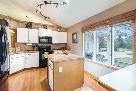 13520 S Bauer Rd, Eagle, MI 48822 photo 9
