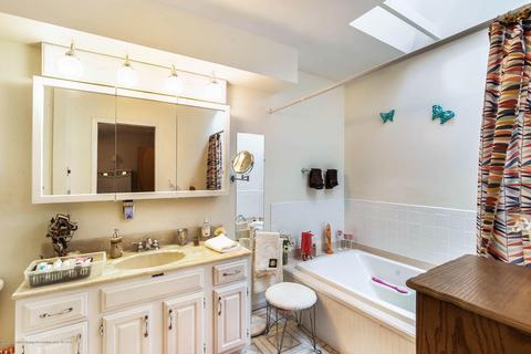 13520 S Bauer Rd, Eagle, MI 48822 photo 16