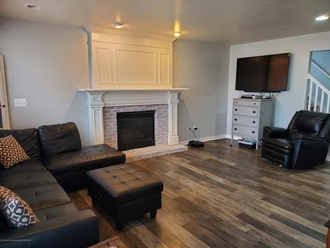 372 E Bailey Circle Cir, Mason, MI 48854 photo 3