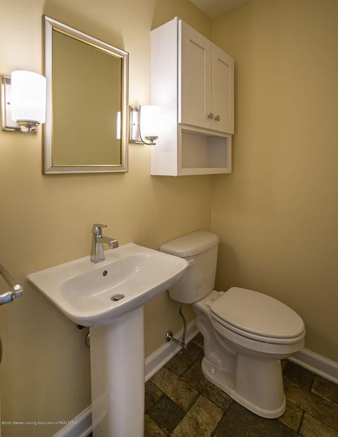 2417 Pine Tree Rd, Holt, MI 48842 photo 23