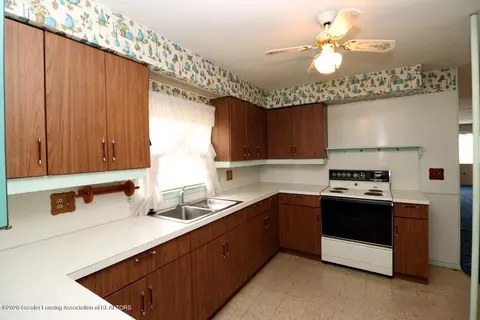 400 Everettdale Ave, Lansing, MI 48910 photo 11