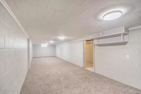 2841 Aurelius Rd, Lansing, MI 48910 photo 22