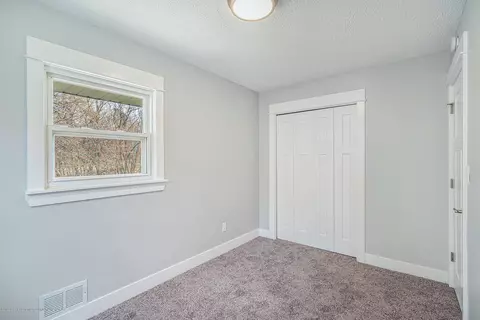 2841 Aurelius Rd, Lansing, MI 48910 photo 14