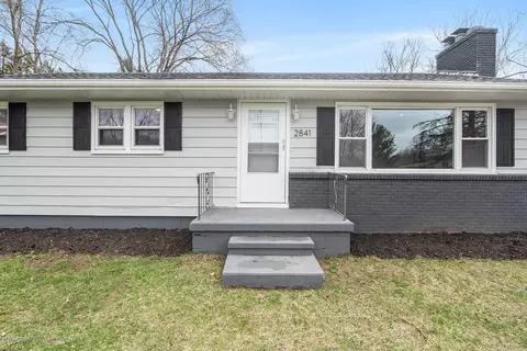 2841 Aurelius Rd, Lansing, MI 48910 photo 5