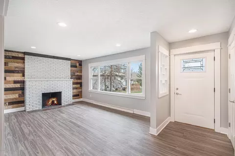 2841 Aurelius Rd, Lansing, MI 48910 photo 7