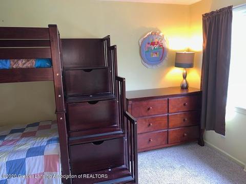 204 E Oak St, Saint Johns, MI 48879 photo 25
